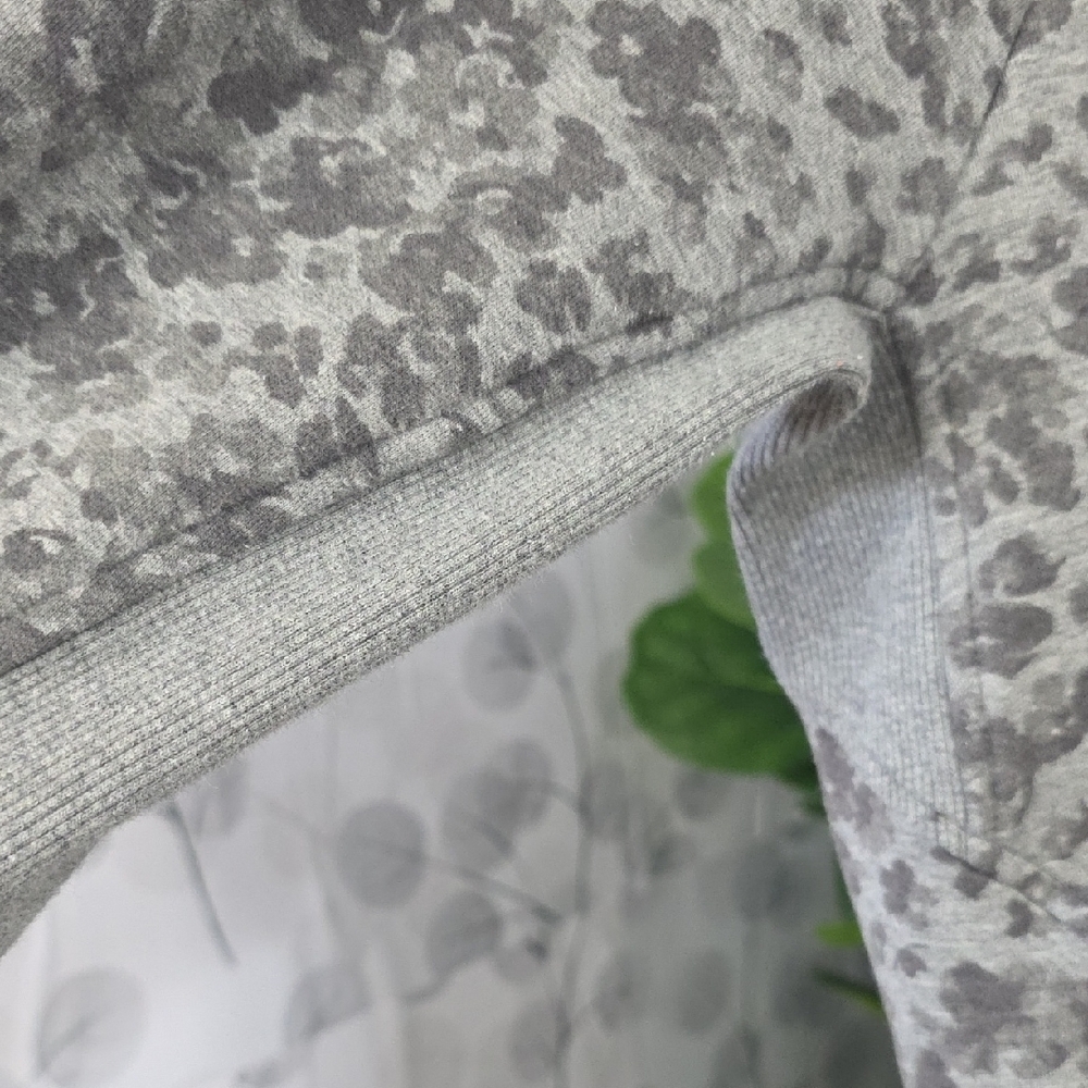 Athleta Triumph Printed Full Zip Hoodie Gray Leopard - Medium - Picture 8 of 11